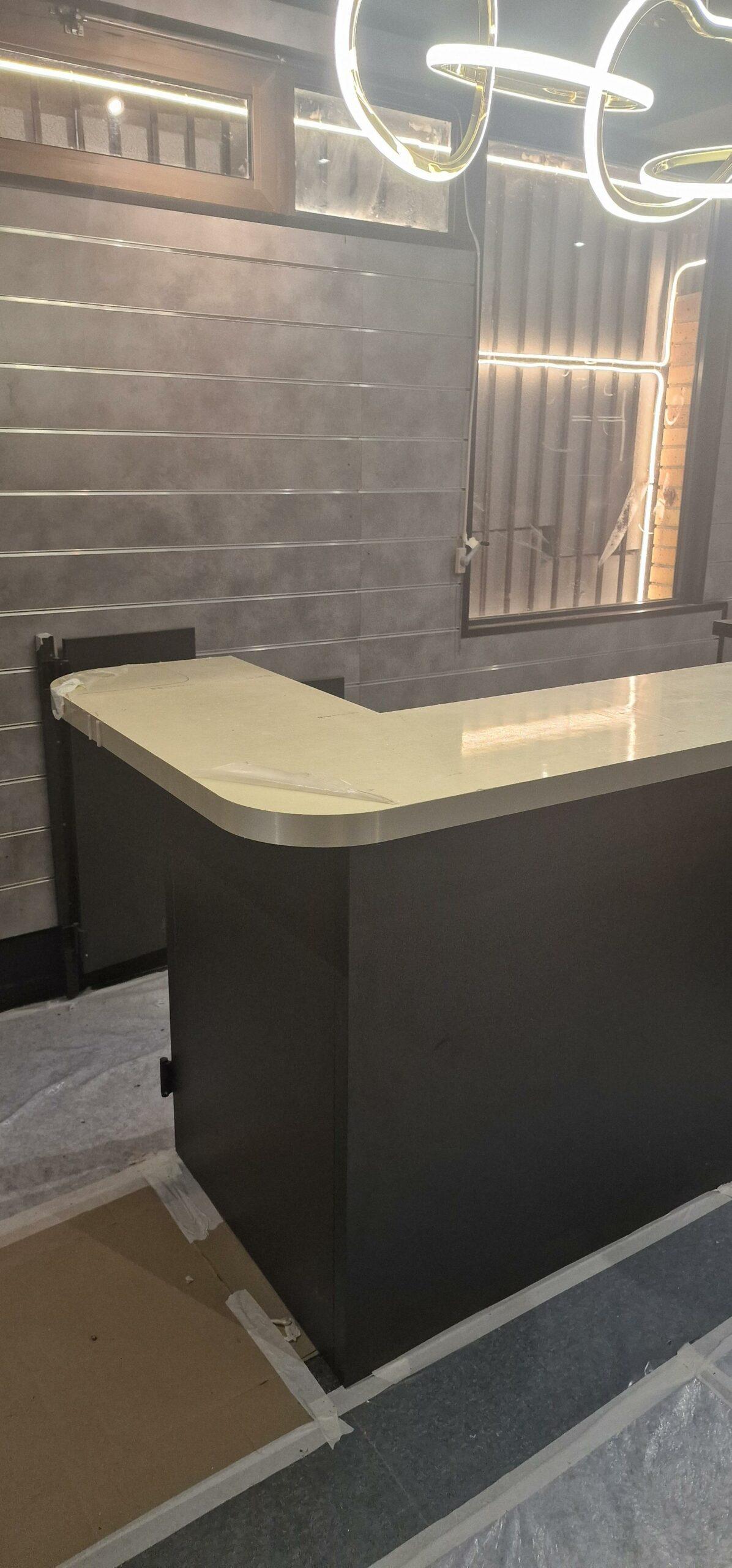 Comptoir de boutique avant cover