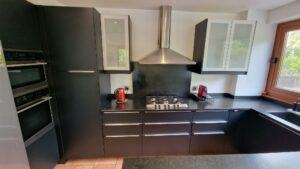 cover-couleur-noir-paris-75-appartement-particulier-renovation-cuisine-moderne- référence K1 (49)