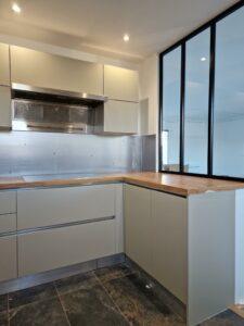 renovation-cuisine-complète-verrière-paris-75-particulier-silk-couleur- cover référence NE78 (2)