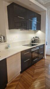 renovation-cuisine-unification-uni-noir laqué-paris-75-appartement-haussmann- cover référence J5 (2)