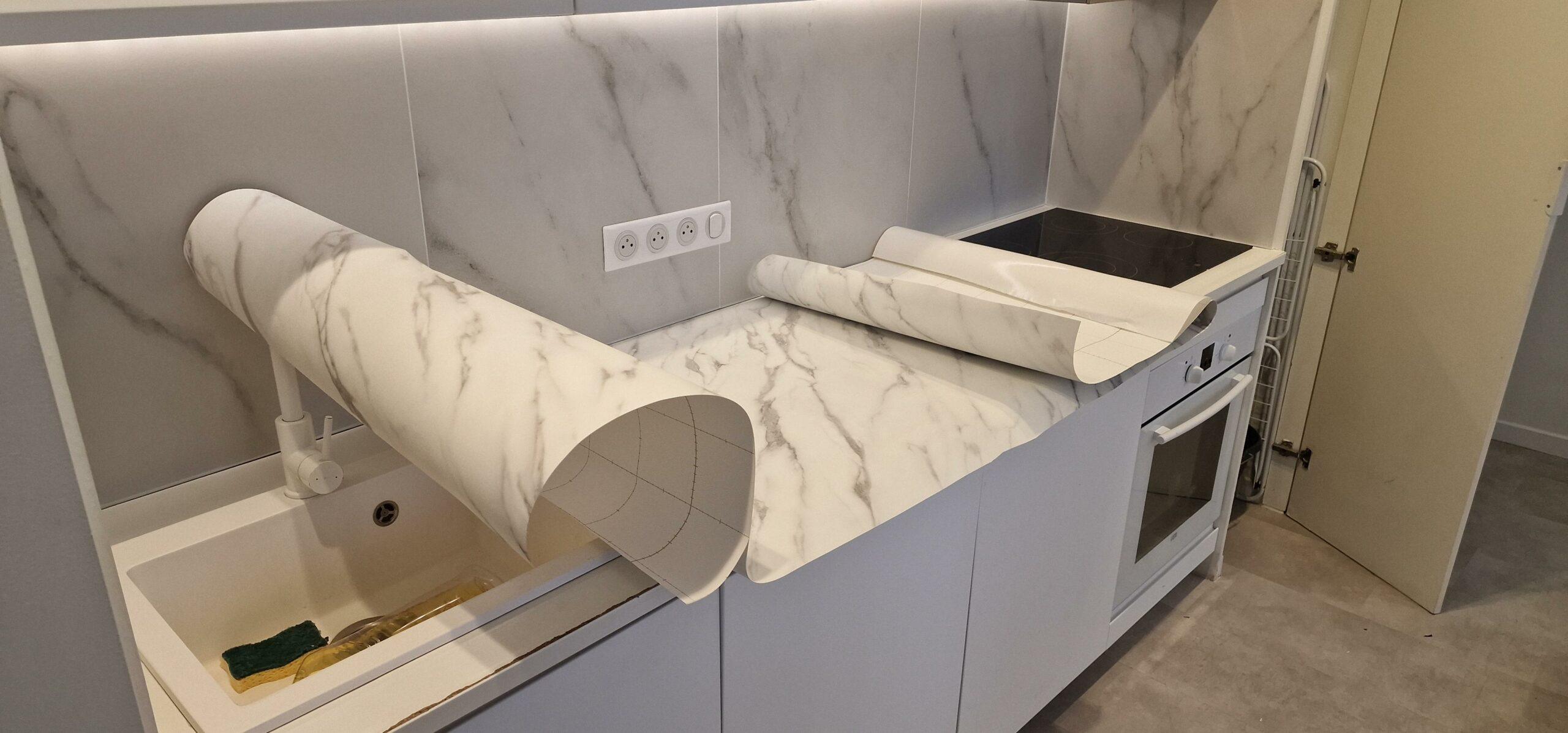 renovation-plan de travail-cuisine-air bnb-location-saisonnière-paris-75-effet-marbre- cover référence HR NE31 (5)