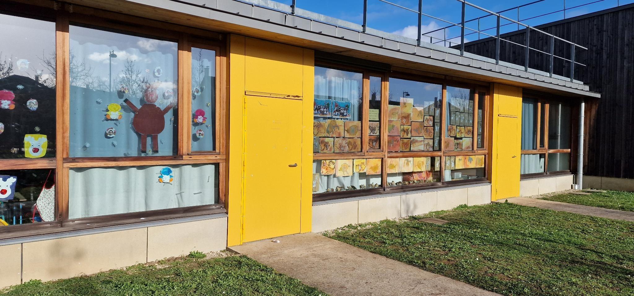 film-protection-solaire-spectra-333XC-ecole-creche-centre de loisirs (6)